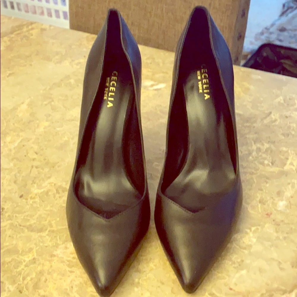 Cecelia New York black pumps 8.5